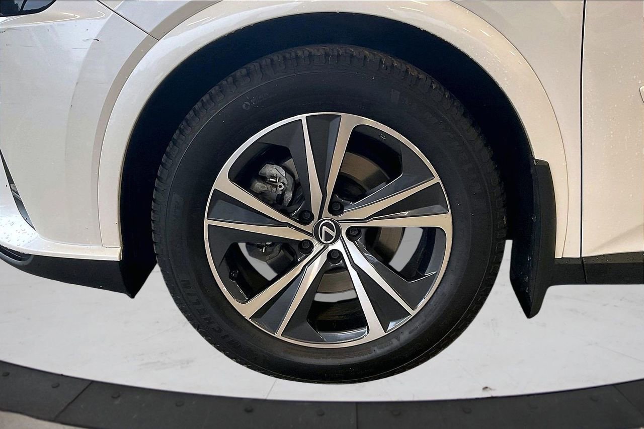 Used 2023 Lexus RX 350 Premium w/ Accessory Package image 35
