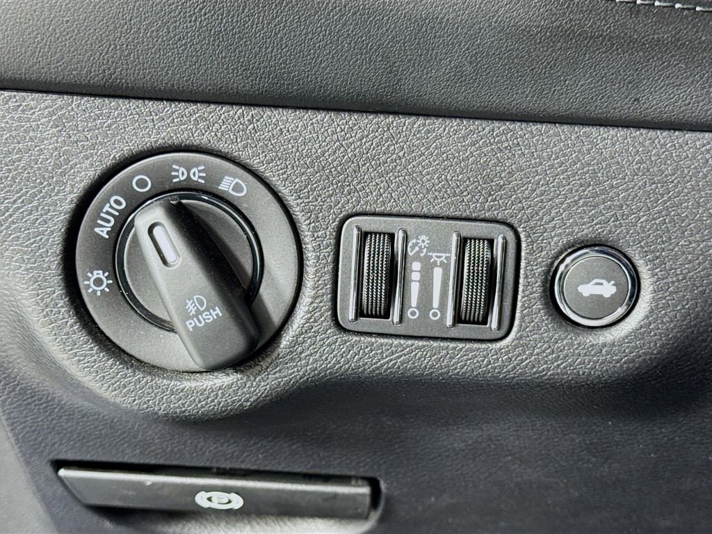 Used 2022 Dodge Challenger R/T w/ Plus Package RWD image 18