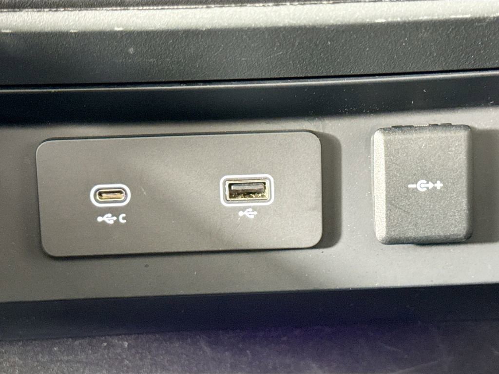 Used 2020 Land Rover Defender 110 X image 17