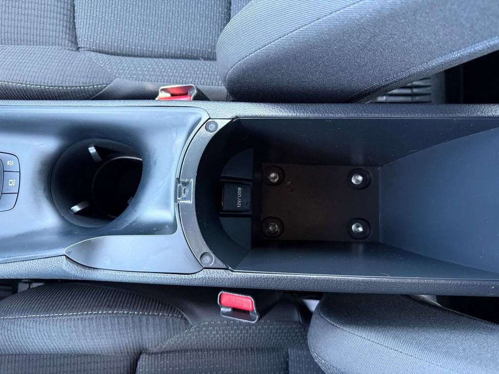 Used 2019 Toyota C-HR LE FWD image 30