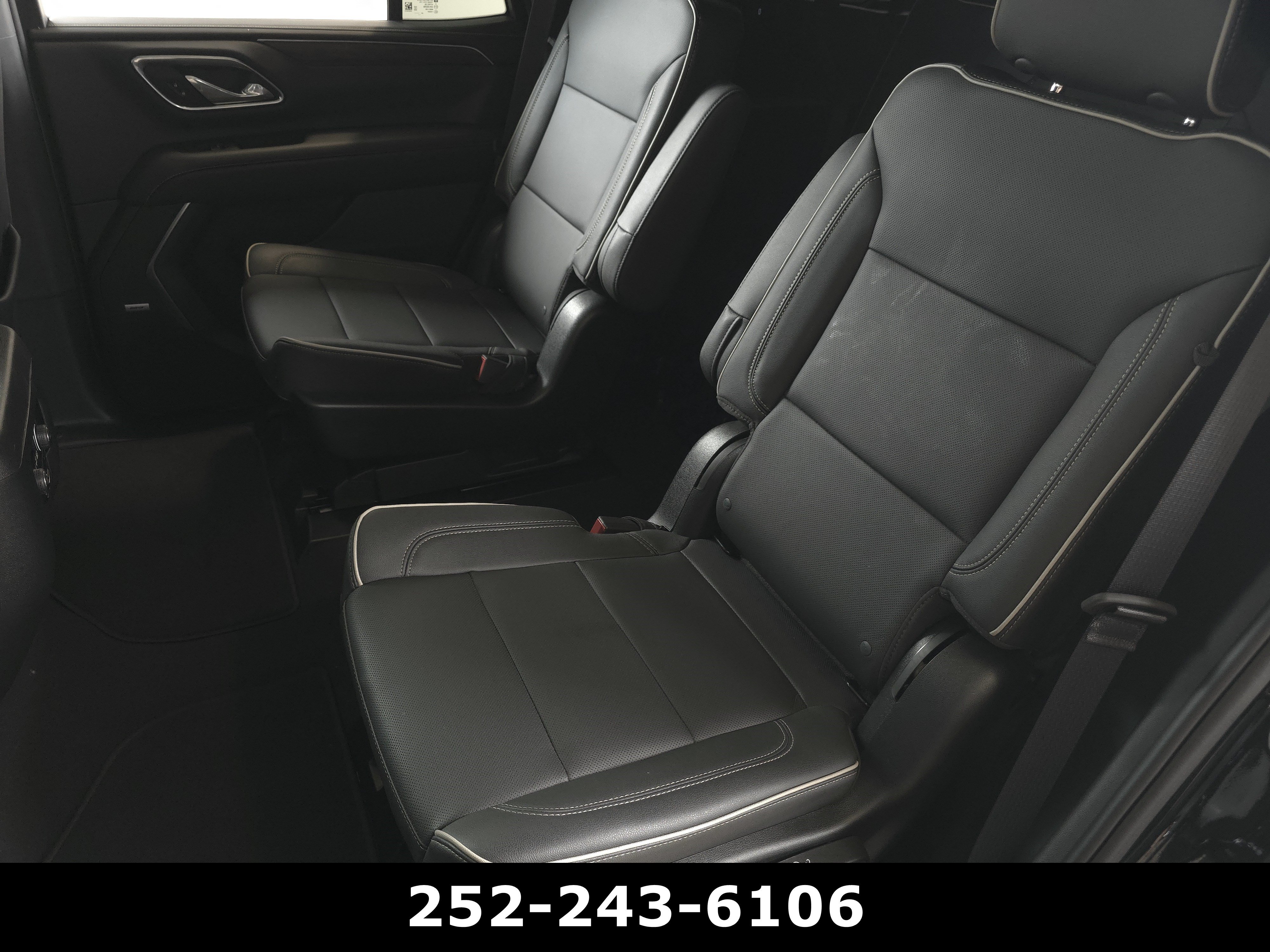 Used 2023 Chevrolet Tahoe Premier AWD/4WD image 32