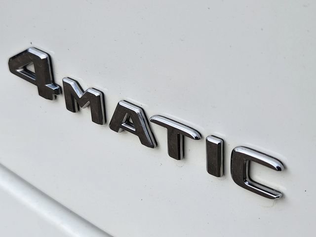 Used 2020 Mercedes-Benz GLC 300 4MATIC image 10