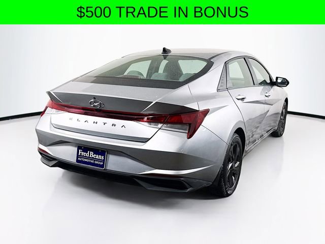 Used 2023 Hyundai Elantra SEL image 8