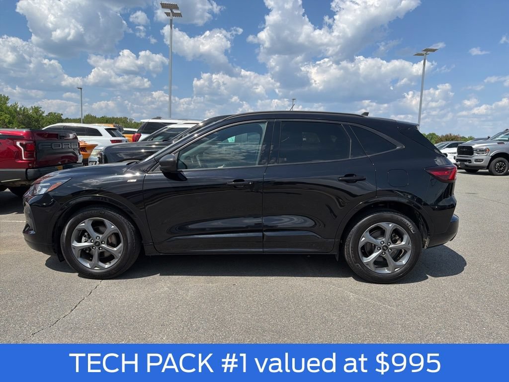 Certified 2023 Ford Escape ST-Line w/ Tech Pack #1 FWD image 3