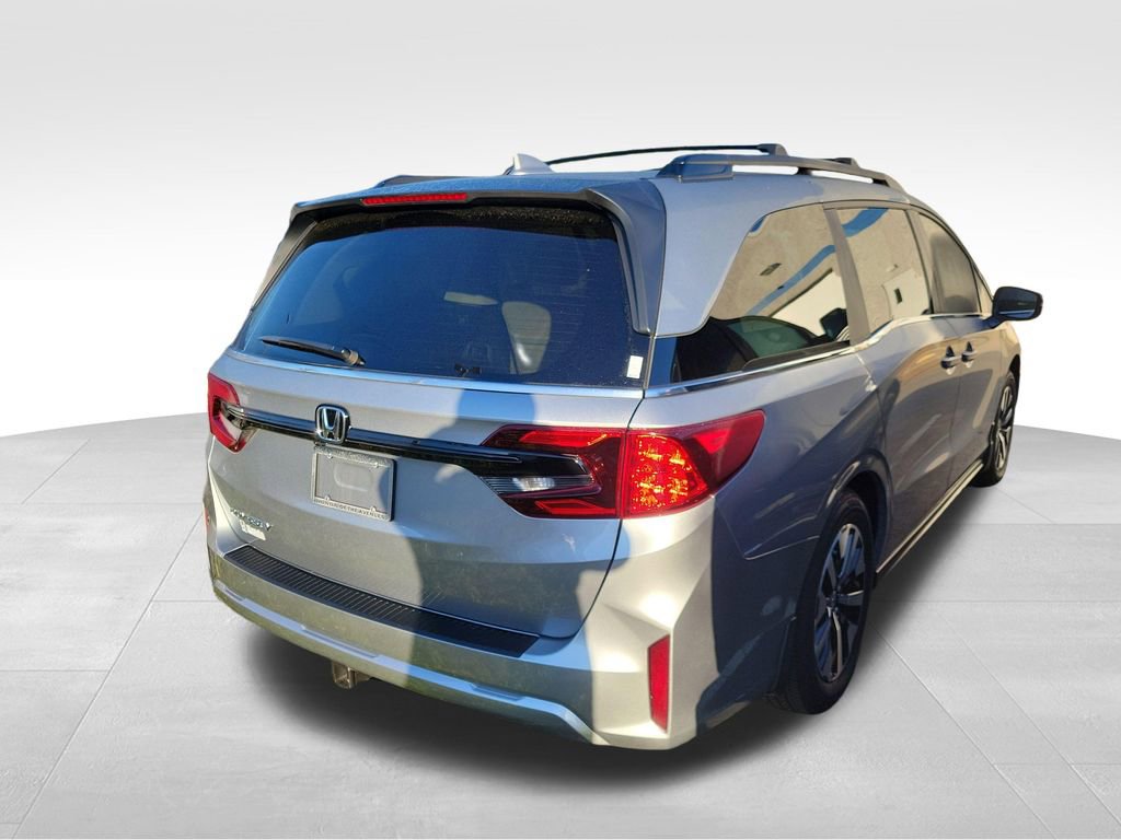 Used 2026 Honda Odyssey EX-L image 13