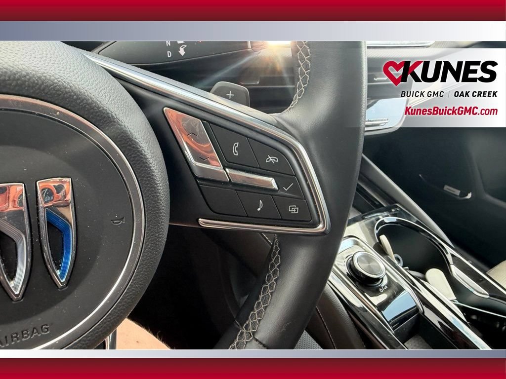 Used 2024 Buick Envision Preferred AWD/4WD image 22