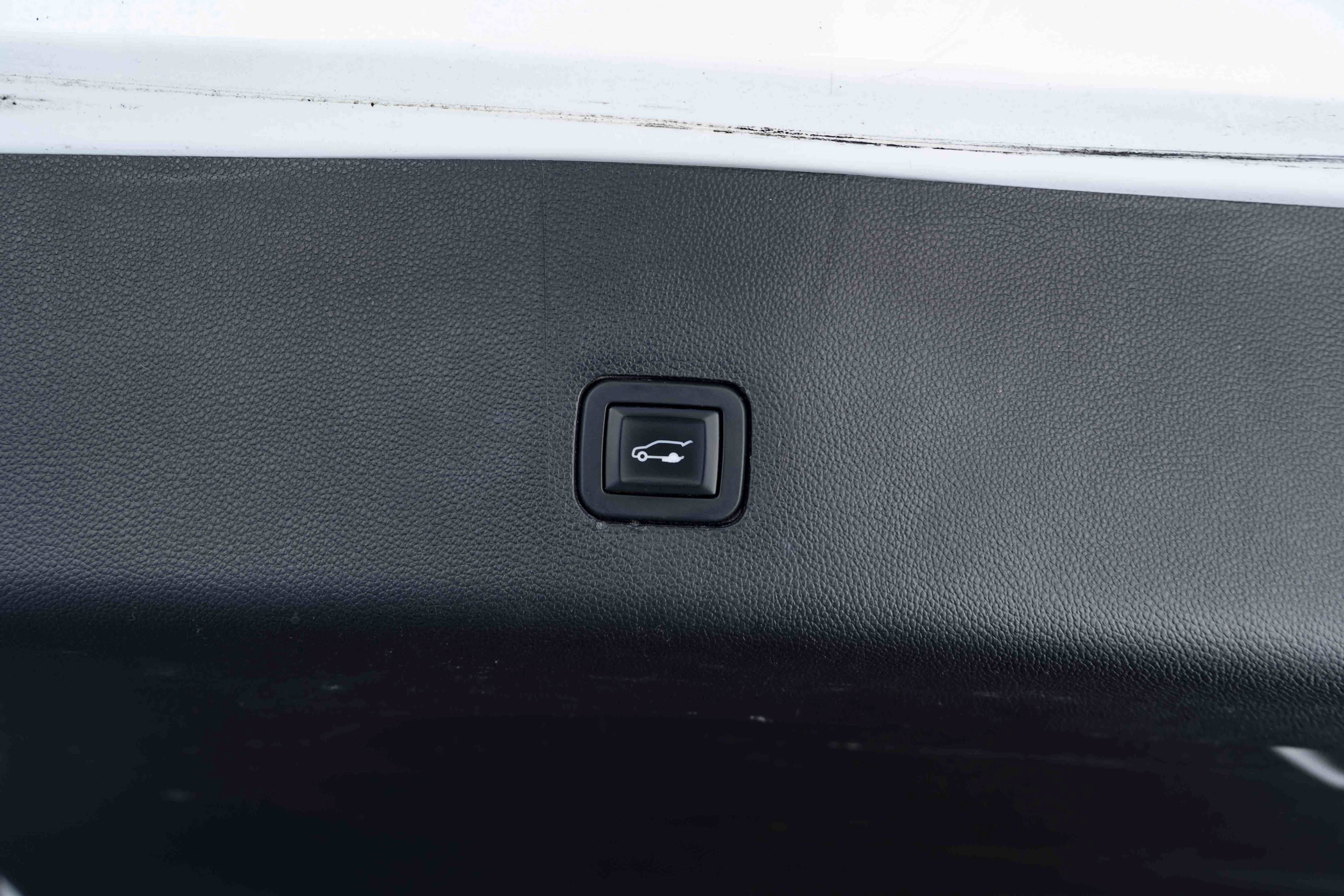 Used 2019 Chevrolet Traverse LT FWD image 42