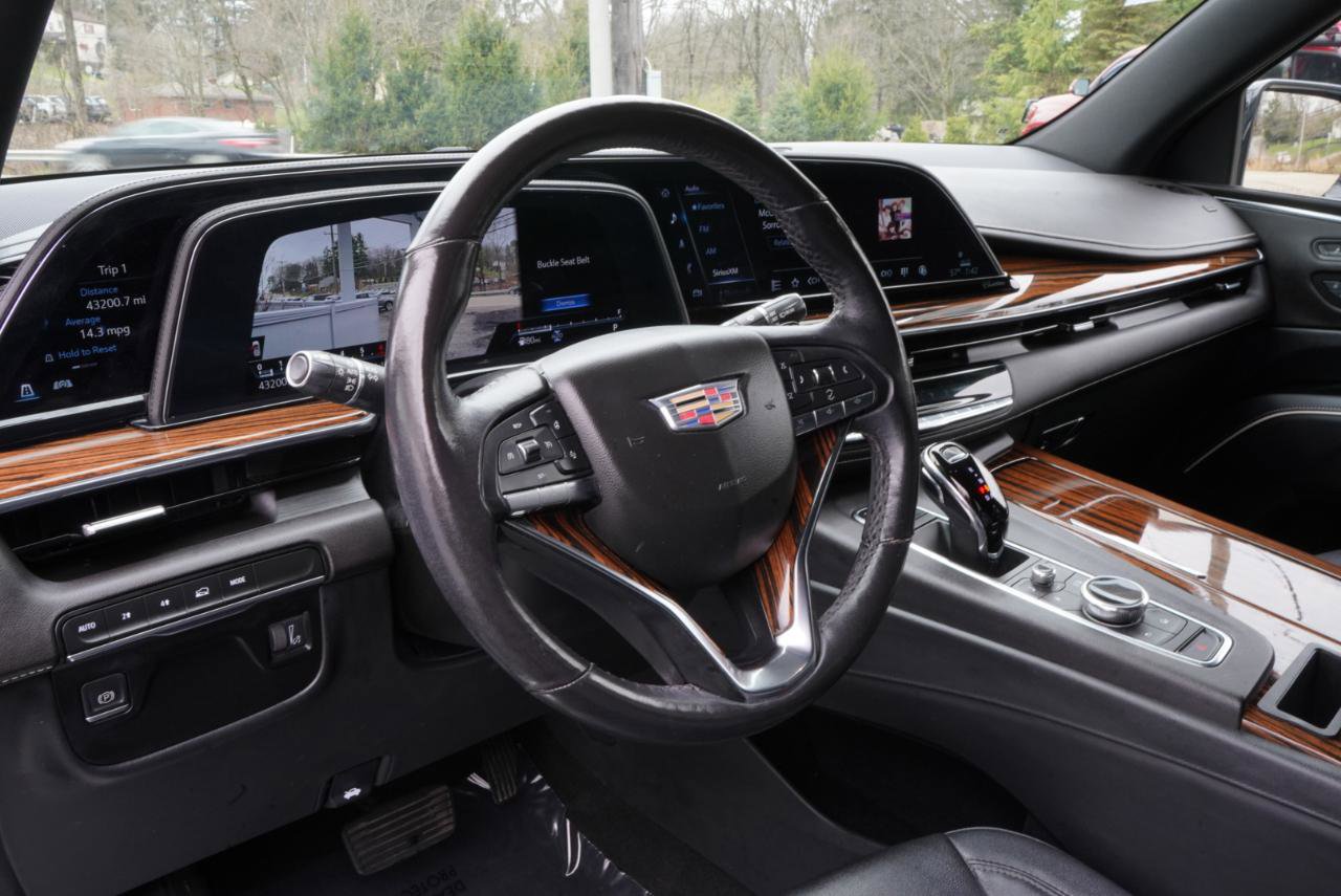 Used 2022 Cadillac Escalade Luxury image 23