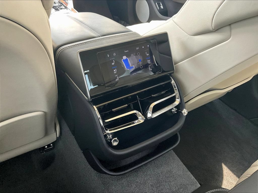 Used 2021 Bentley Flying Spur V8 AWD/4WD image 10