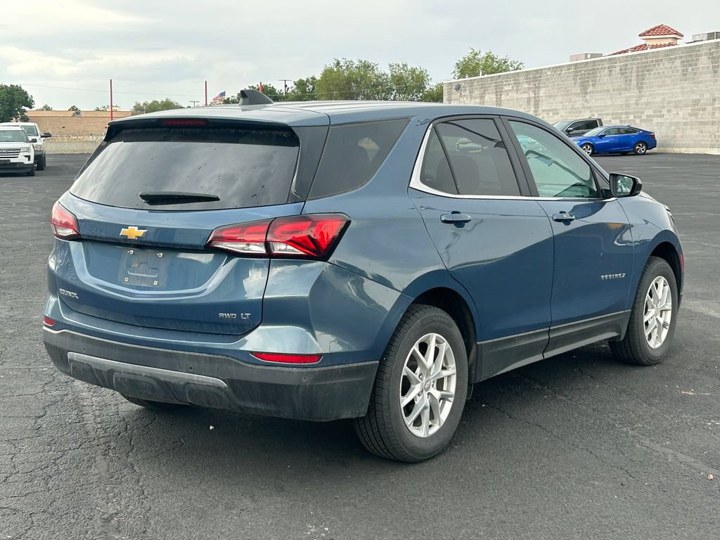 Used 2024 Chevrolet Equinox LT AWD/4WD image 3