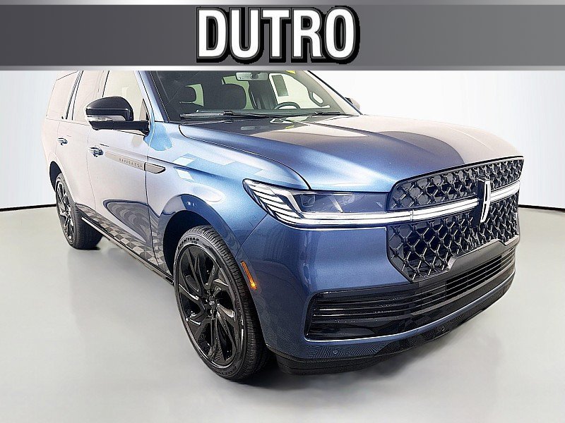 New 2027 Lincoln Navigator Reserve w/ Jet Appearance Package AWD/4WD image 1
