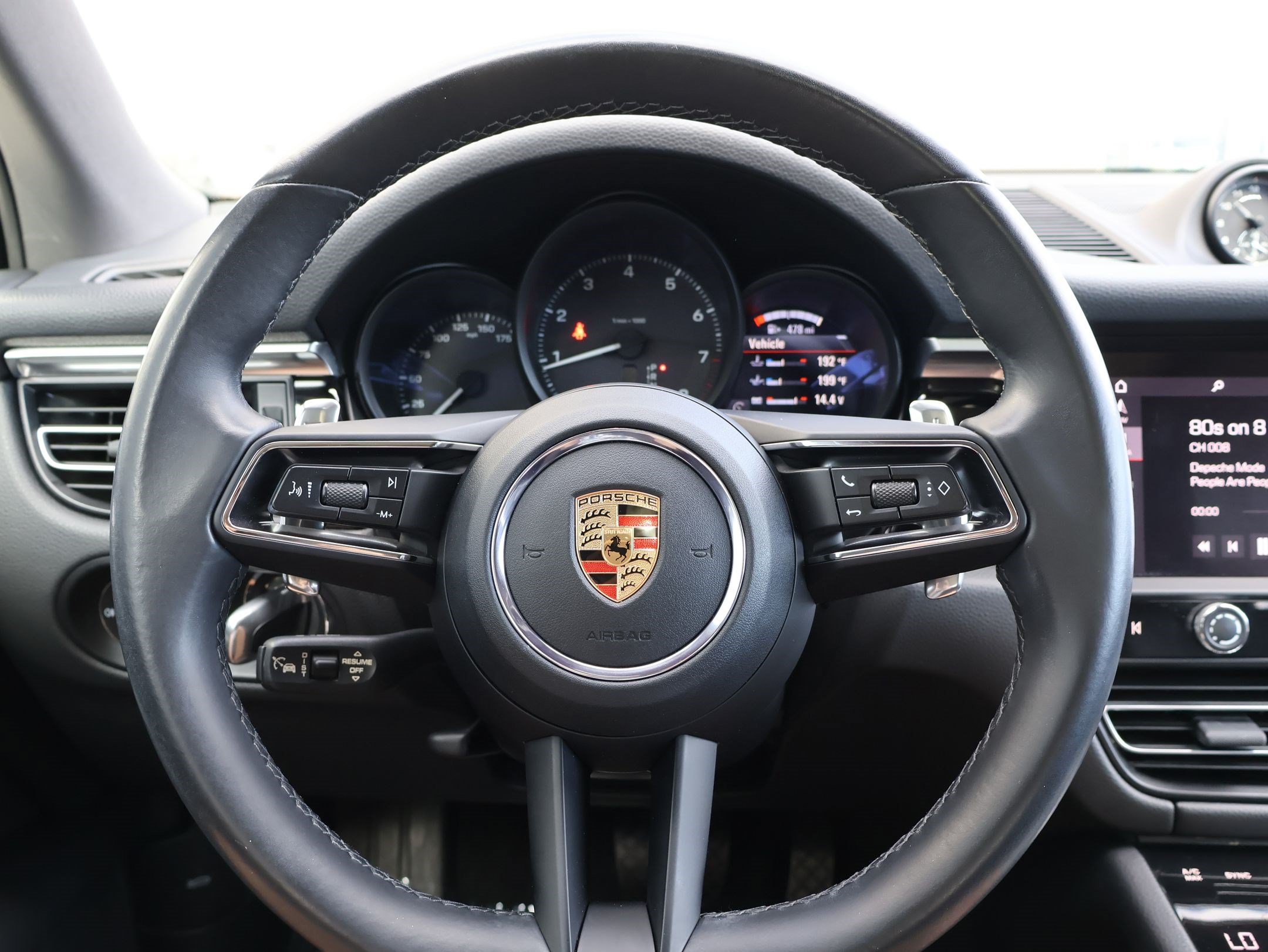 Used 2023 Porsche Macan AWD/4WD image 17
