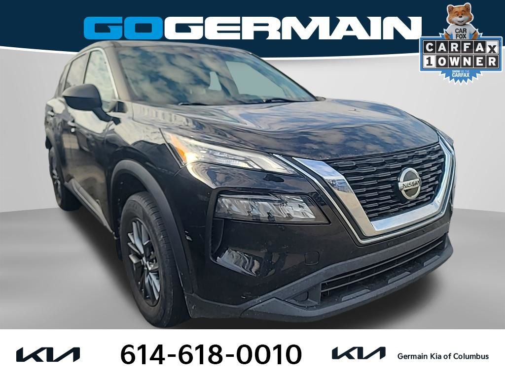 Used 2021 Nissan Rogue S image 2