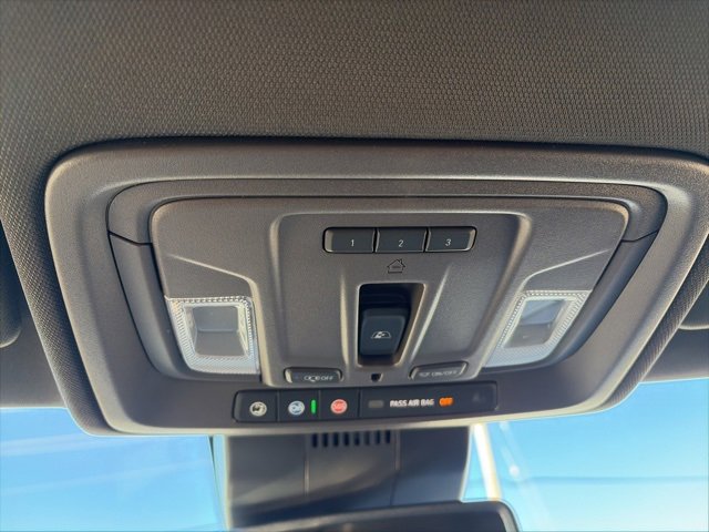 New 2026 GMC Sierra 1500 SLT image 25