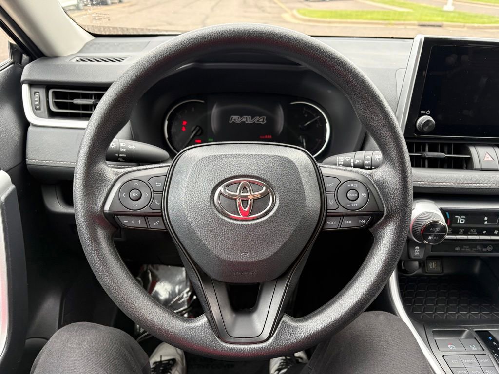 Certified 2025 Toyota RAV4 XLE AWD/4WD image 19
