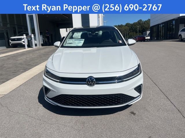 New 2026 Volkswagen Jetta SE image 2