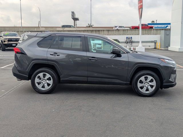 Used 2024 Toyota RAV4 LE image 4