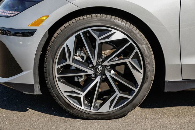 Certified 2025 Hyundai Ioniq 6 SEL image 11