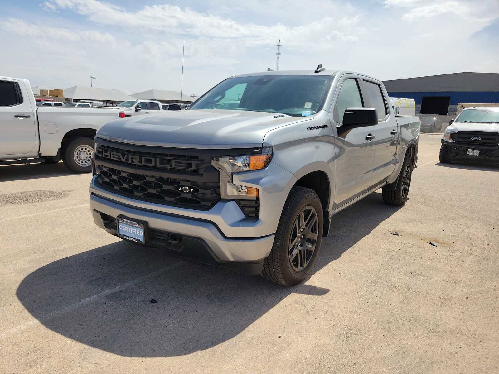 Used 2026 Chevrolet Silverado 1500 Custom w/ LPO, Dark Essentials Package RWD image 4