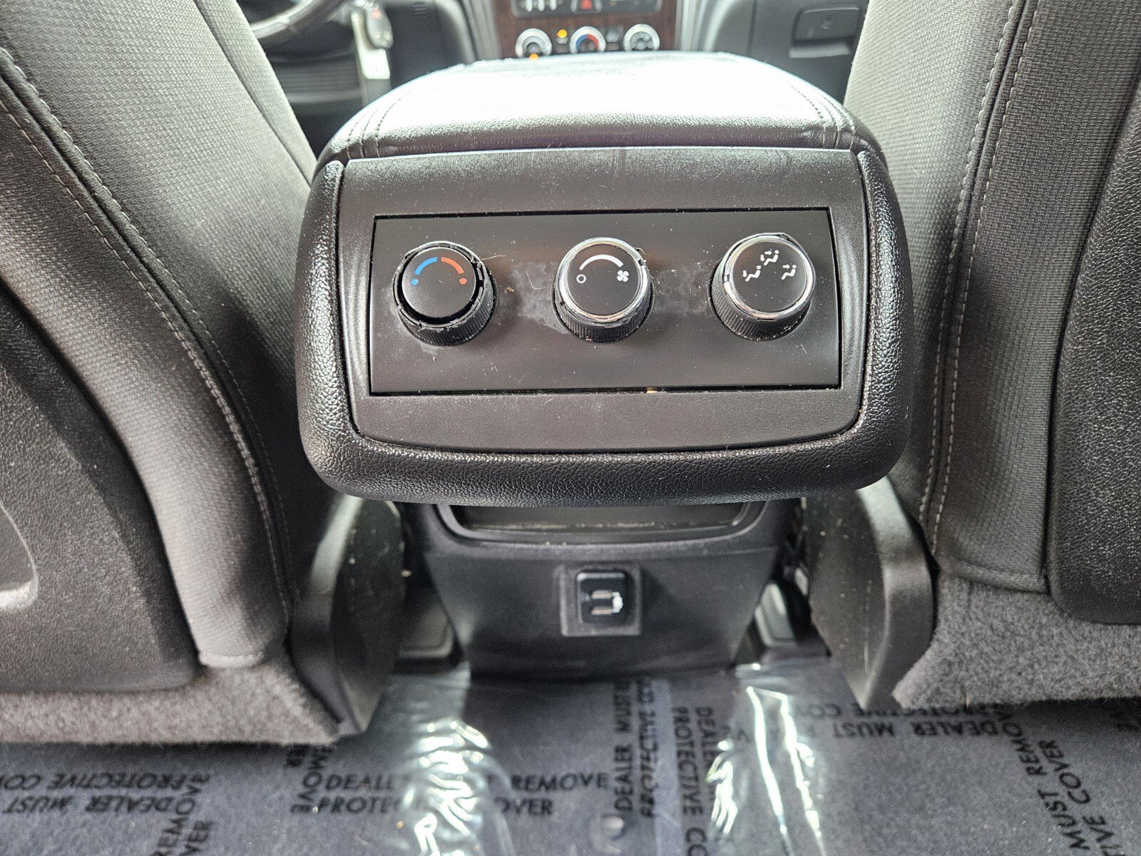 Used 2017 Chevrolet Traverse LT FWD image 11