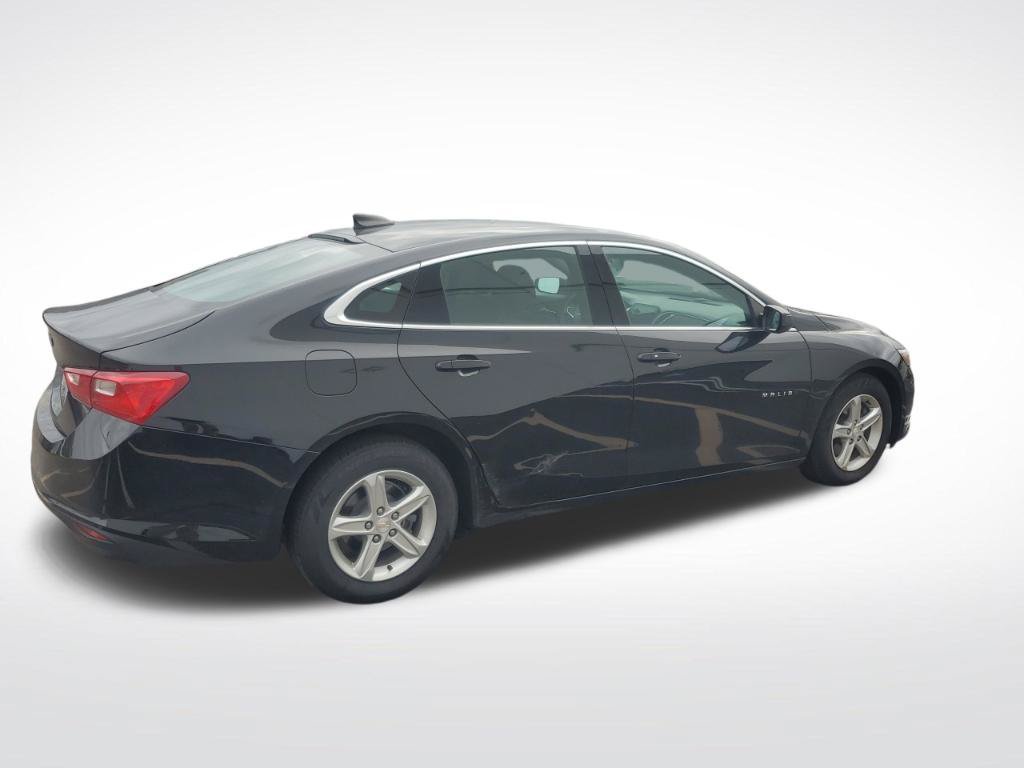 Used 2022 Chevrolet Malibu LS FWD image 4