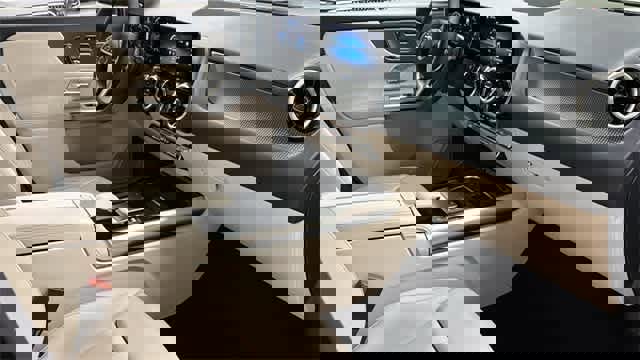 Used 2022 Mercedes-Benz GLA 250 4MATIC image 36