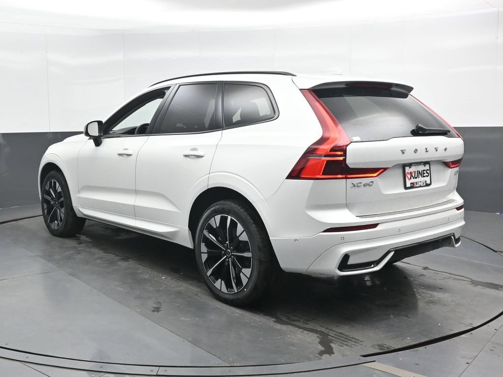 New 2026 Volvo XC60 B5 Plus w/ Climate Package AWD/4WD image 8