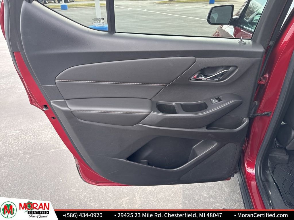 Used 2020 Chevrolet Traverse RS w/ LPO, Floor Liner Package FWD image 27