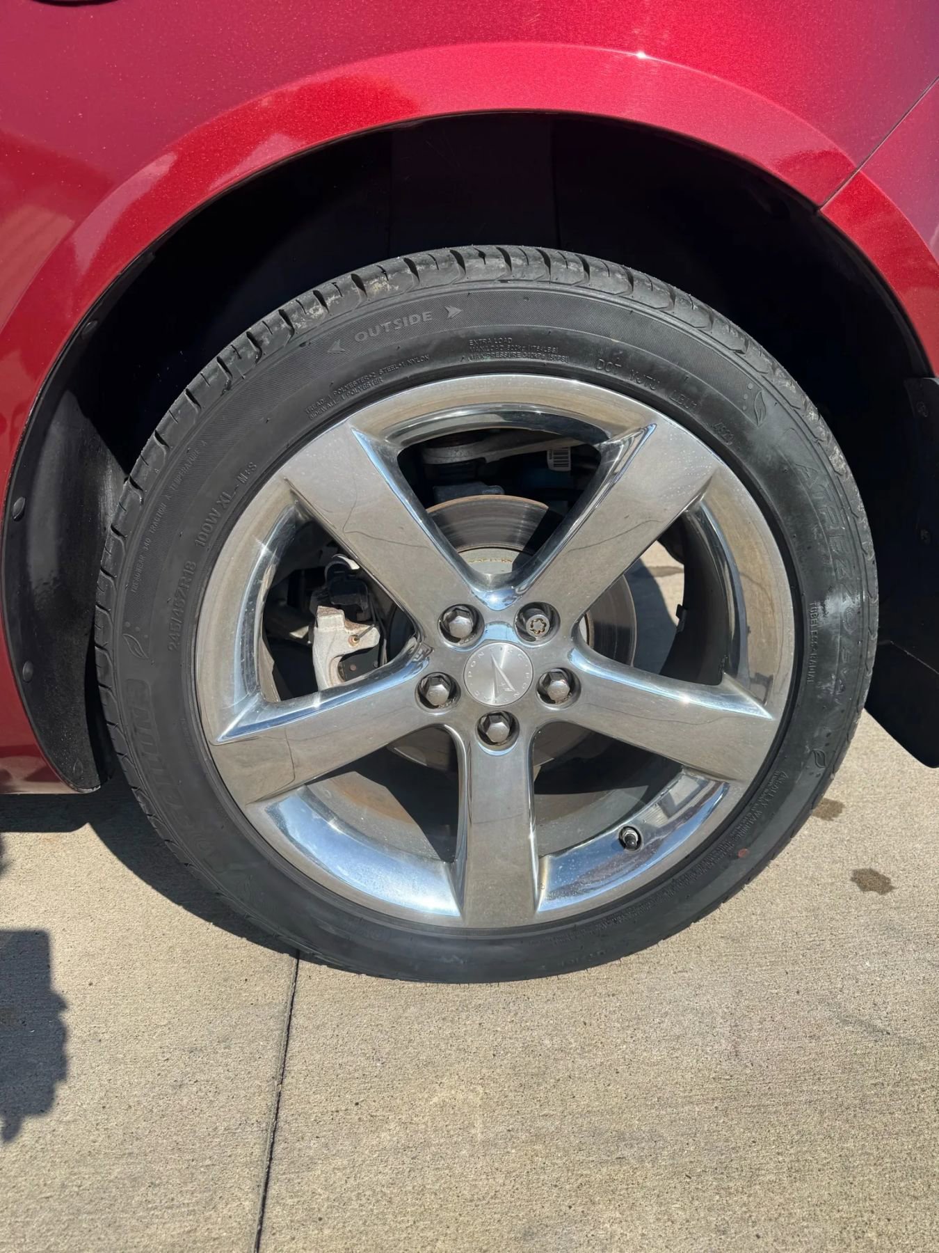 Used 2009 Pontiac Solstice GXP w/ Premium Package image 18