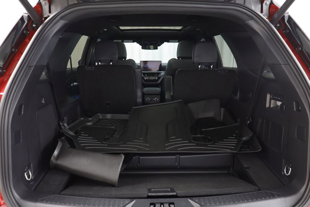 Used 2025 Ford Explorer ST w/ Sun And Sound Package image 18