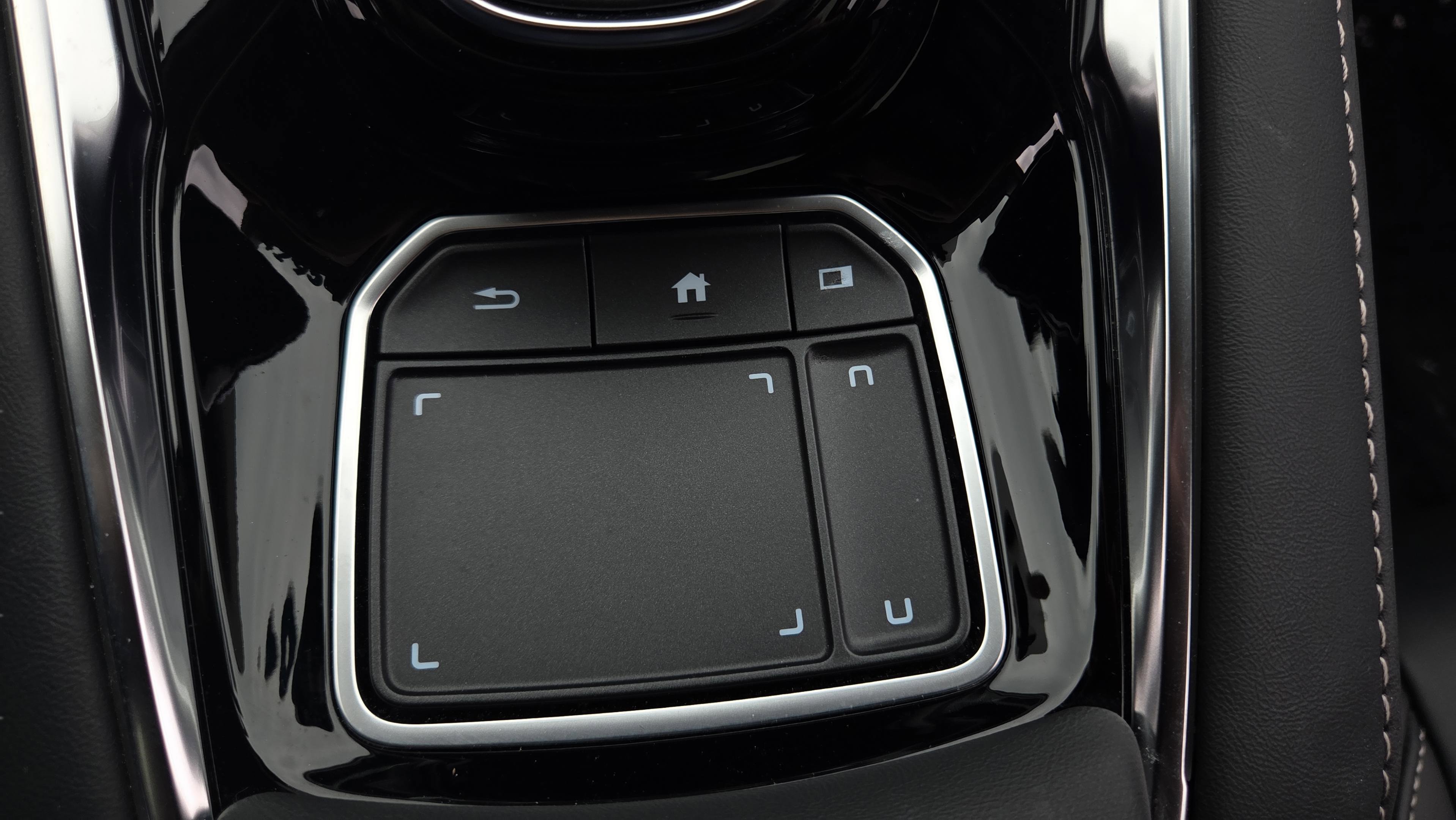 Certified 2025 Acura RDX SH-AWD w/ Technology Package image 12