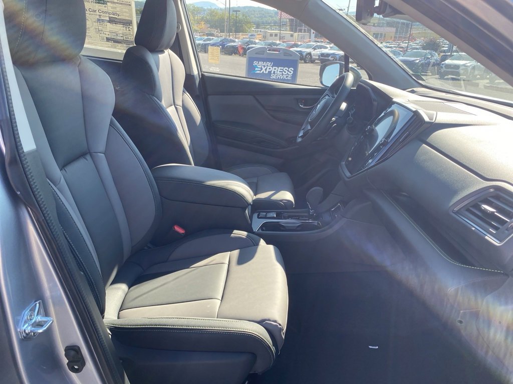 New 2025 Subaru Ascent Onyx Edition image 9