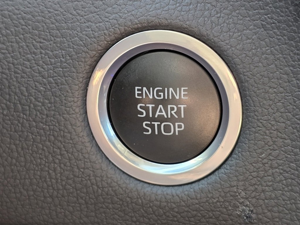 Used 2023 Toyota Tundra Limited image 33