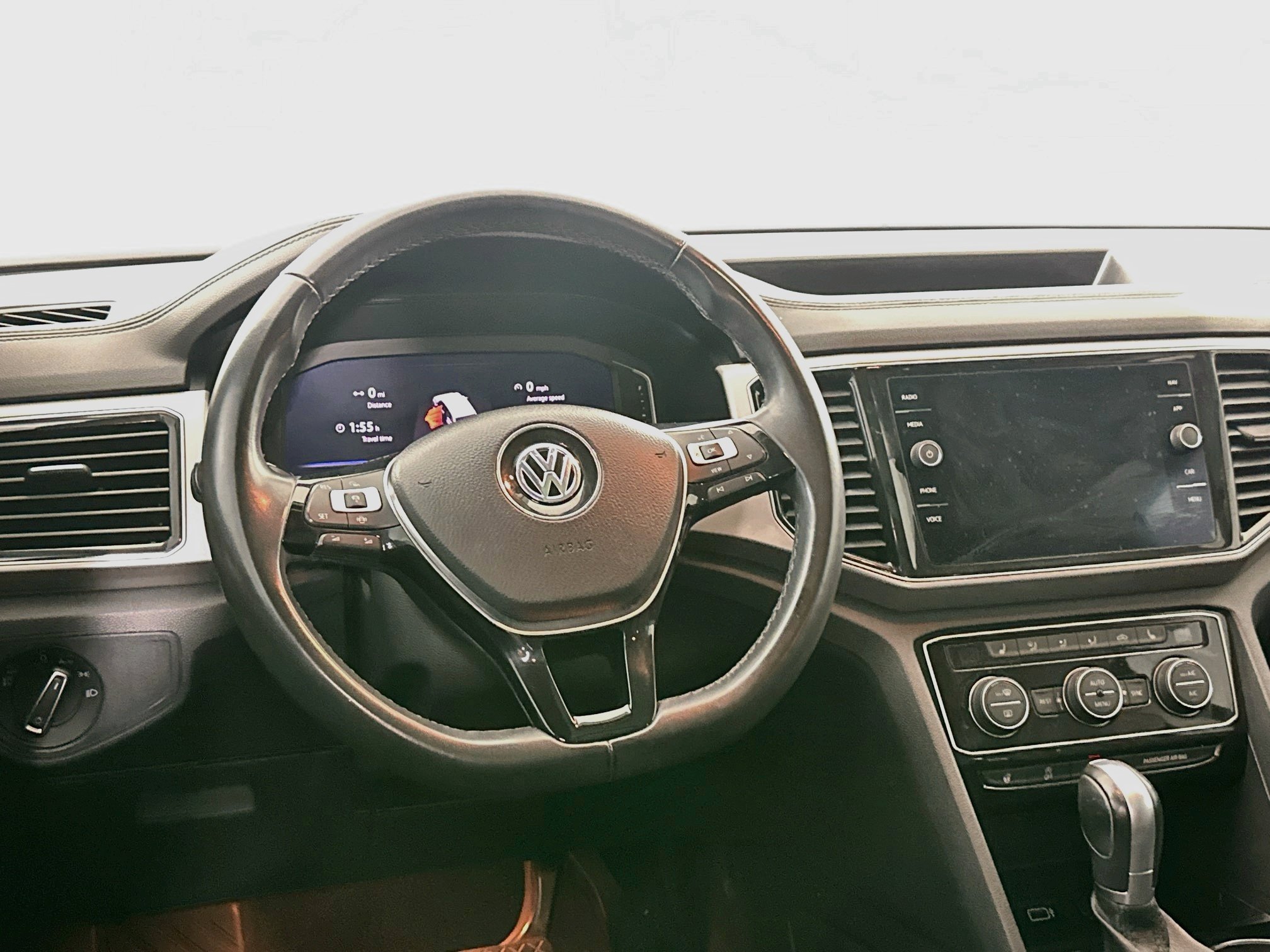 Used 2019 Volkswagen Atlas SEL FWD image 18
