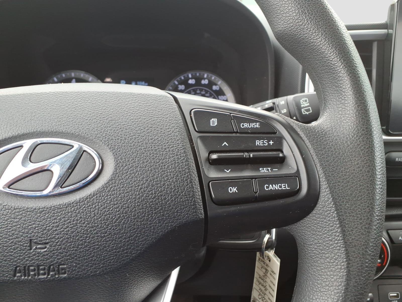 Used 2021 Hyundai Venue SE w/ Cargo Package image 21