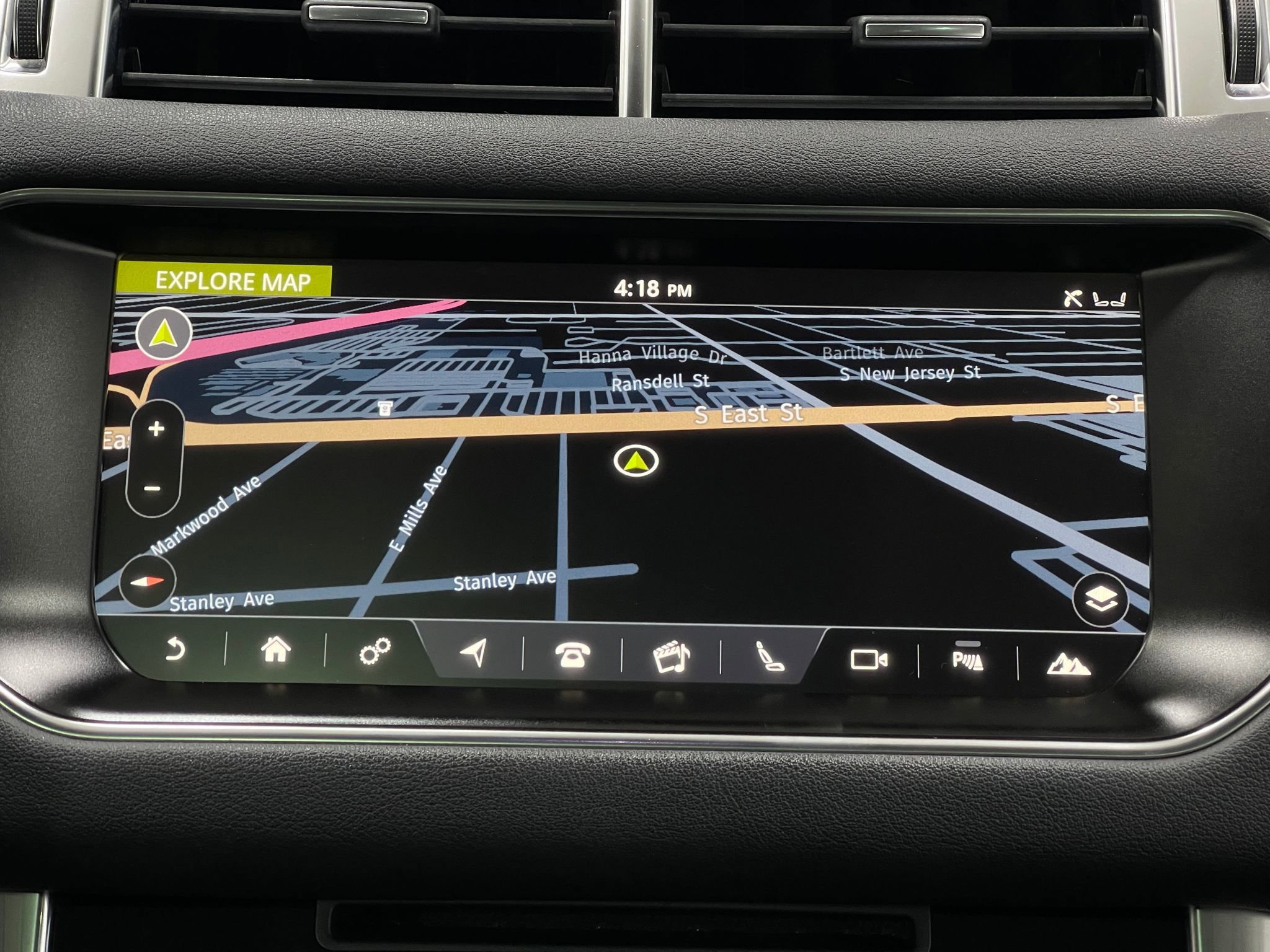 Used 2017 Land Rover Range Rover Sport HSE image 10