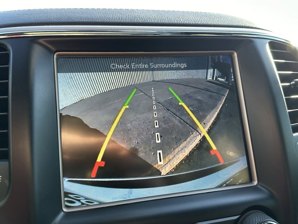 Used 2017 Jeep Grand Cherokee Overland image 36