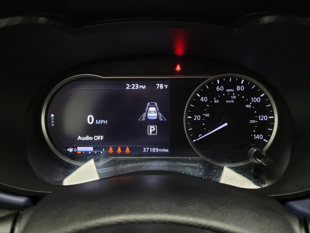 Used 2024 Nissan Versa SV w/ Trunk Package FWD image 23