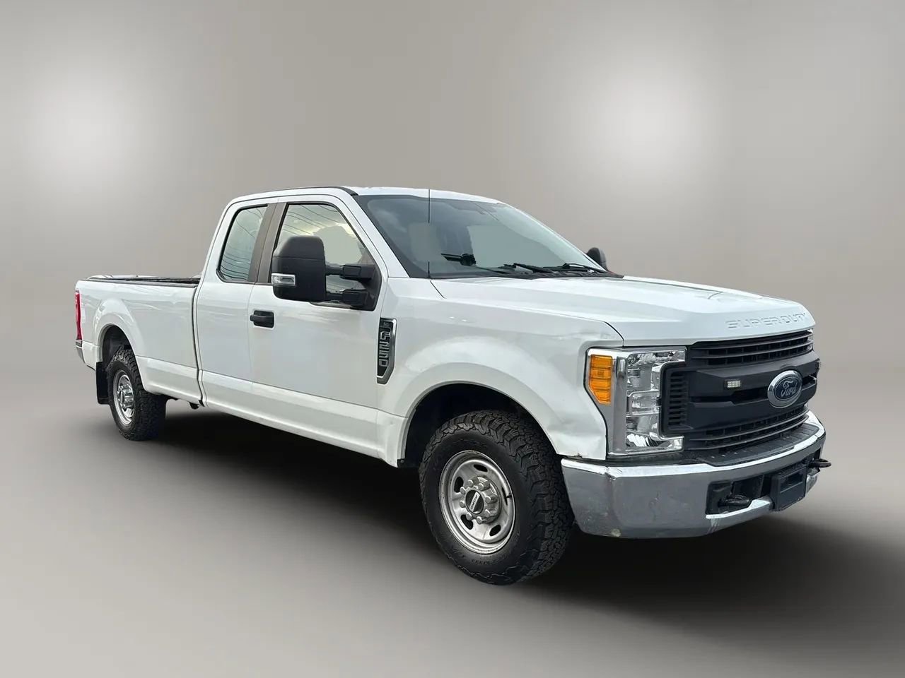 Used 2017 Ford F250 XL w/ Power Equipment Group image 7