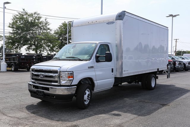 New 2026 Ford E-450 and Econoline 450 Super Duty w/ Power Equipment Group image 5