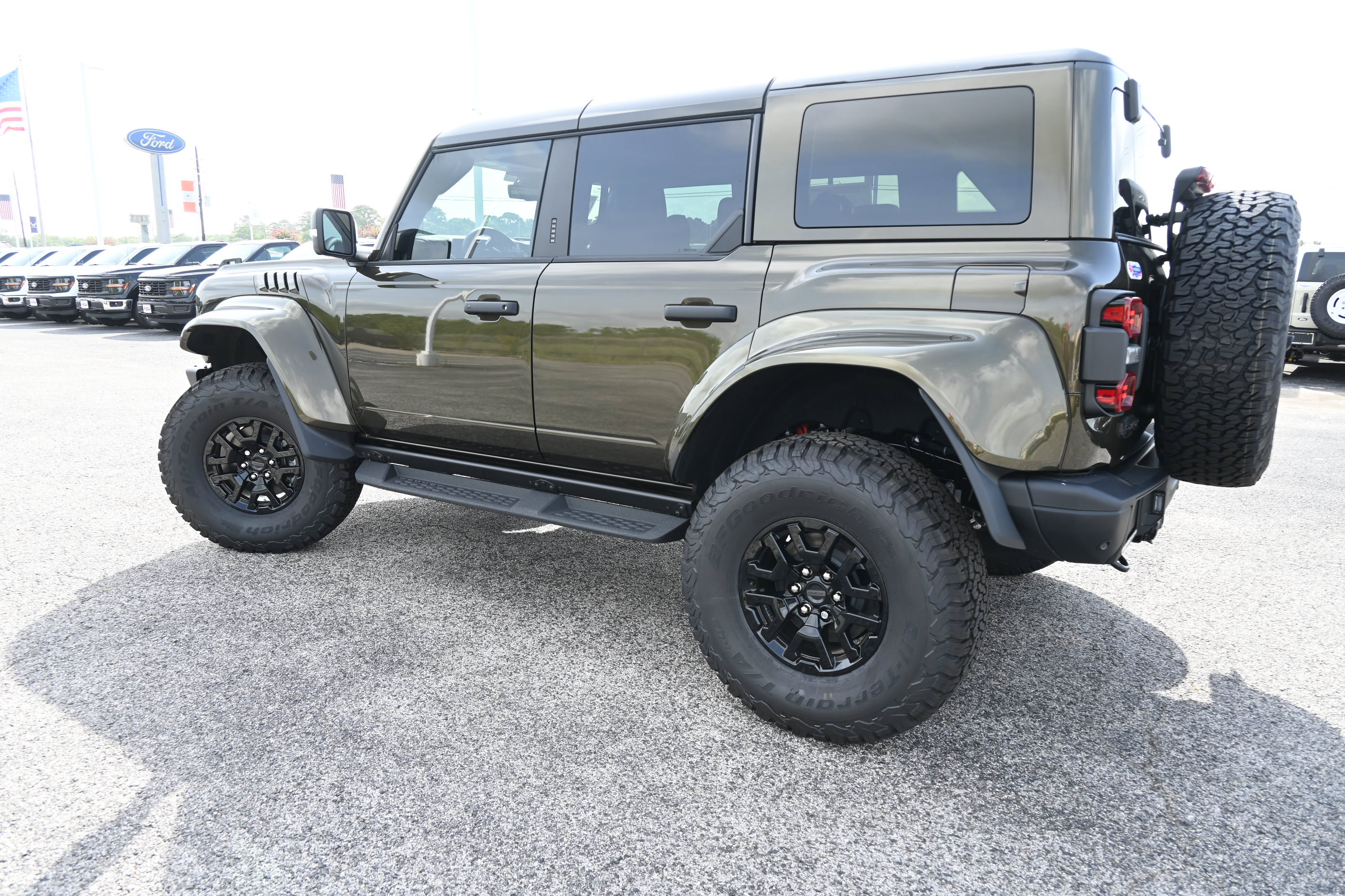 New 2026 Ford Bronco Raptor AWD/4WD image 7