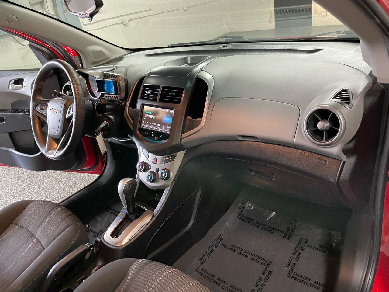 Used 2014 Chevrolet Sonic LT image 14