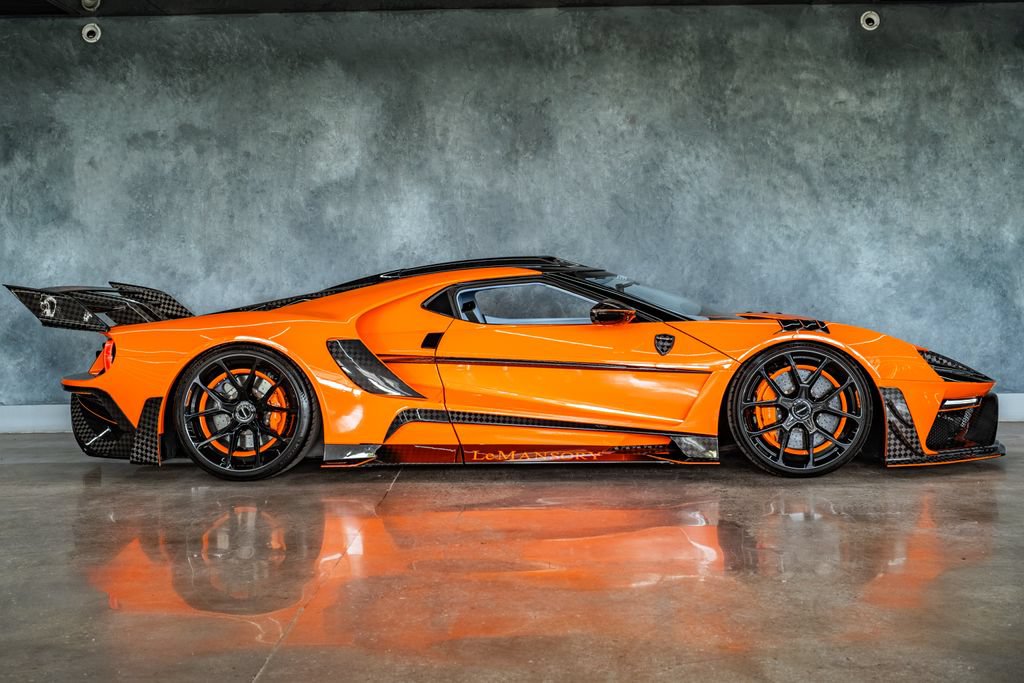 Used 2018 Ford GT RWD image 14