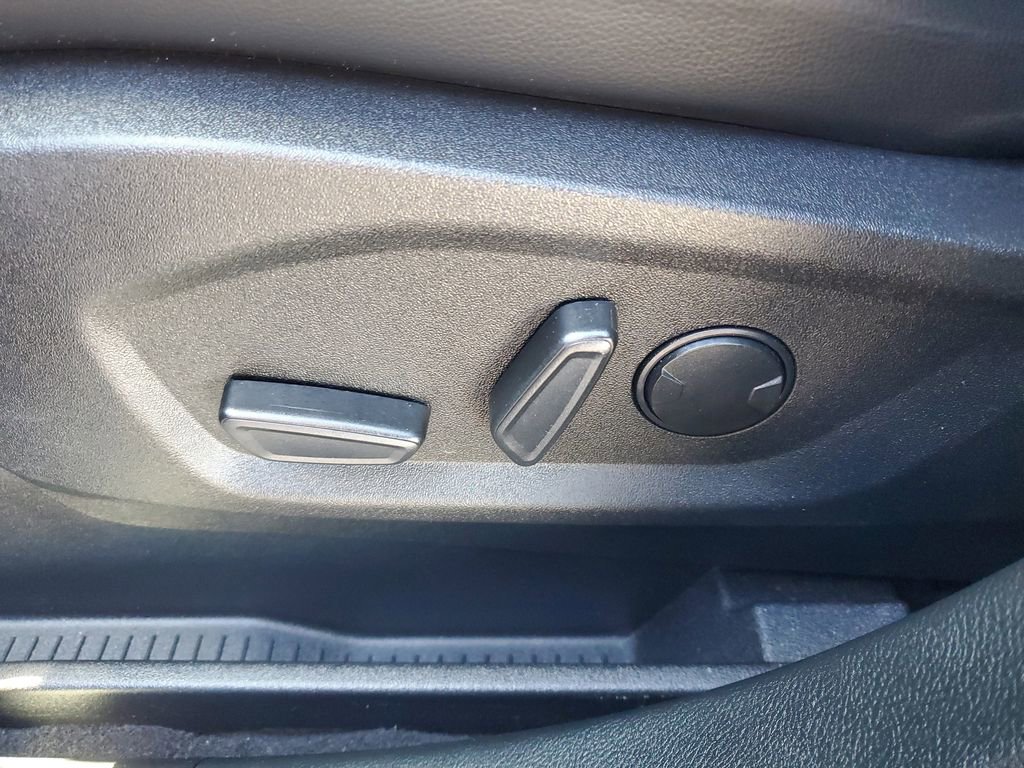 Certified 2024 Ford Edge ST-Line AWD/4WD image 18