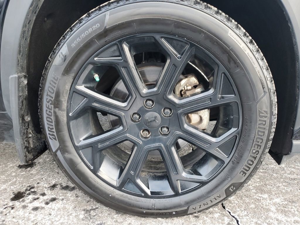 Used 2023 Toyota Highlander LE image 9