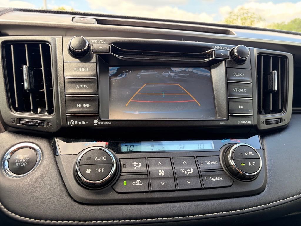 Used 2018 Toyota RAV4 XLE FWD image 18