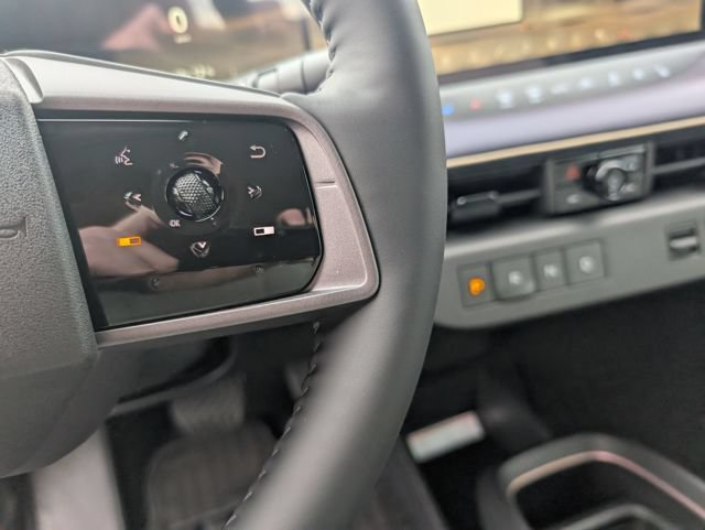 New 2026 Nissan Leaf SV+ w/ Floor Mat Package (SV+) FWD image 19