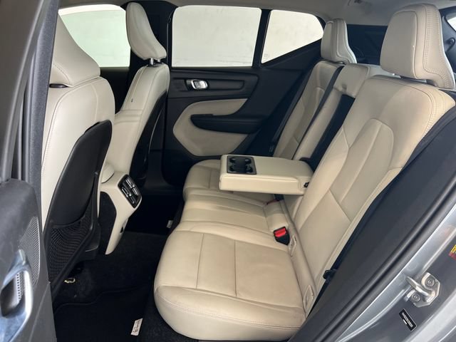 Used 2019 Volvo XC40 T5 Momentum AWD/4WD image 35