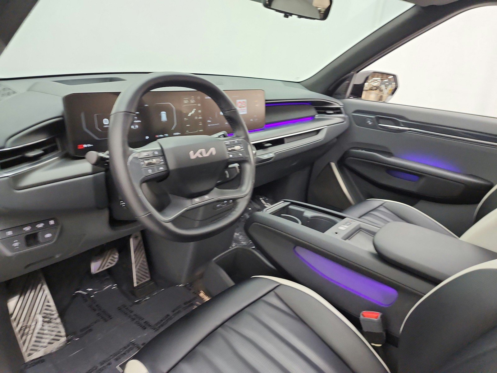 Used 2024 Kia EV9 GT-Line AWD/4WD image 12