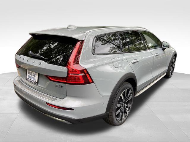 New 2026 Volvo V60 B5 Cross Country Ultra w/ Climate Package AWD/4WD image 7